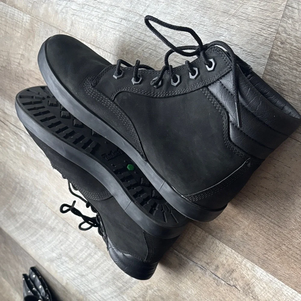women’s Black High-Top timberland Sneakers - Picture 10 of 10